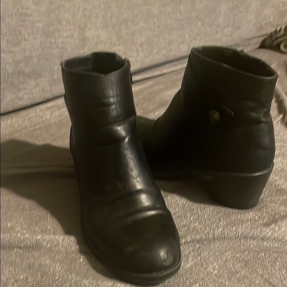 Sleek Black Leather Ankle Booties with Block Heel